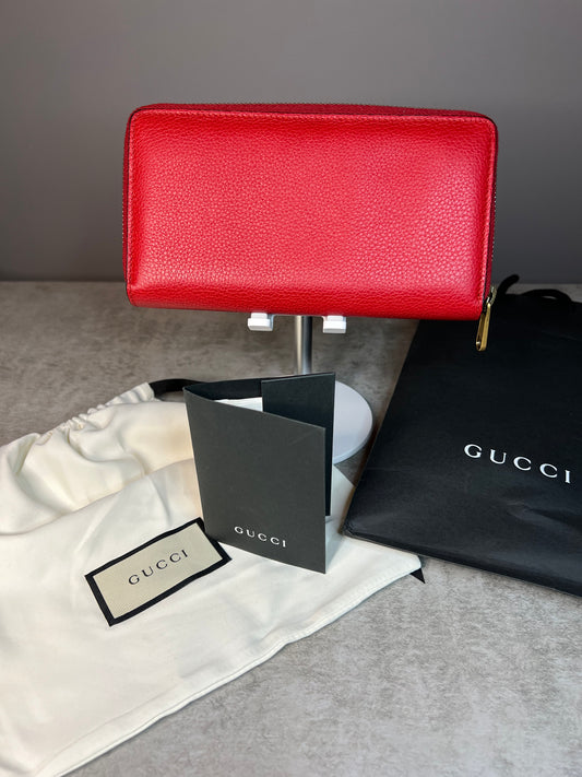 Gucci Red Logo Zip Wallet