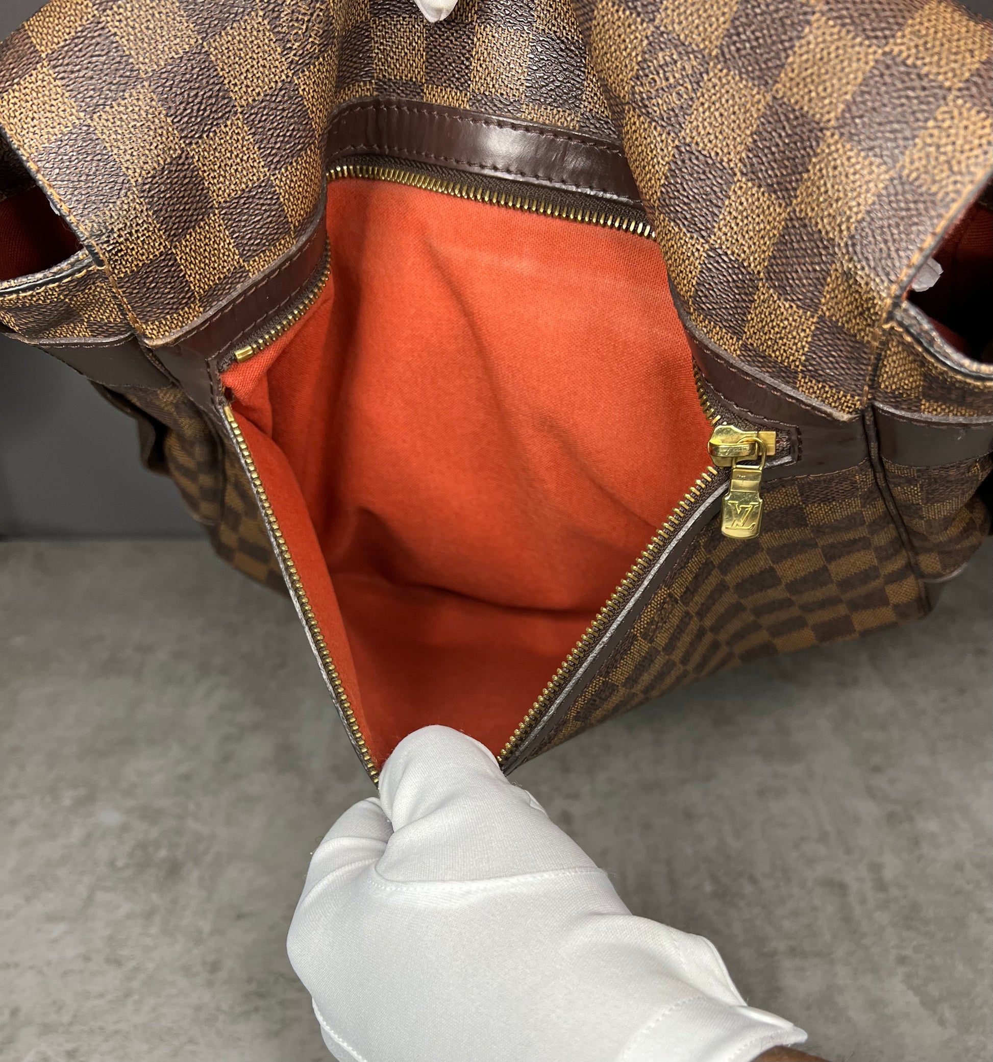 Louis Vuitton // Damier Ebene Bastille Messenger Bag – VSP Consignment