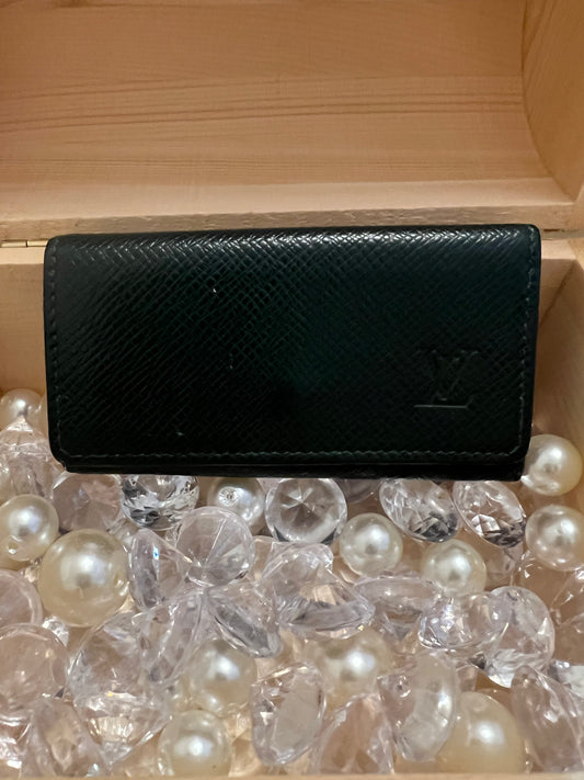 Louis Vuitton Dark Green 4-Key Holder in Taiga Leather